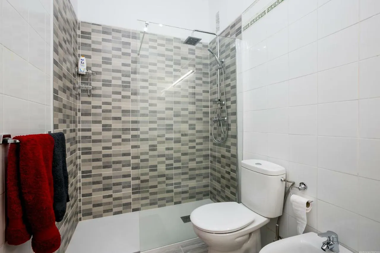 Spacious & Stylish Apartment Los Cristianos Los Cristianos